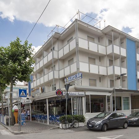 Hotel Sanremo Римини Екстериор снимка