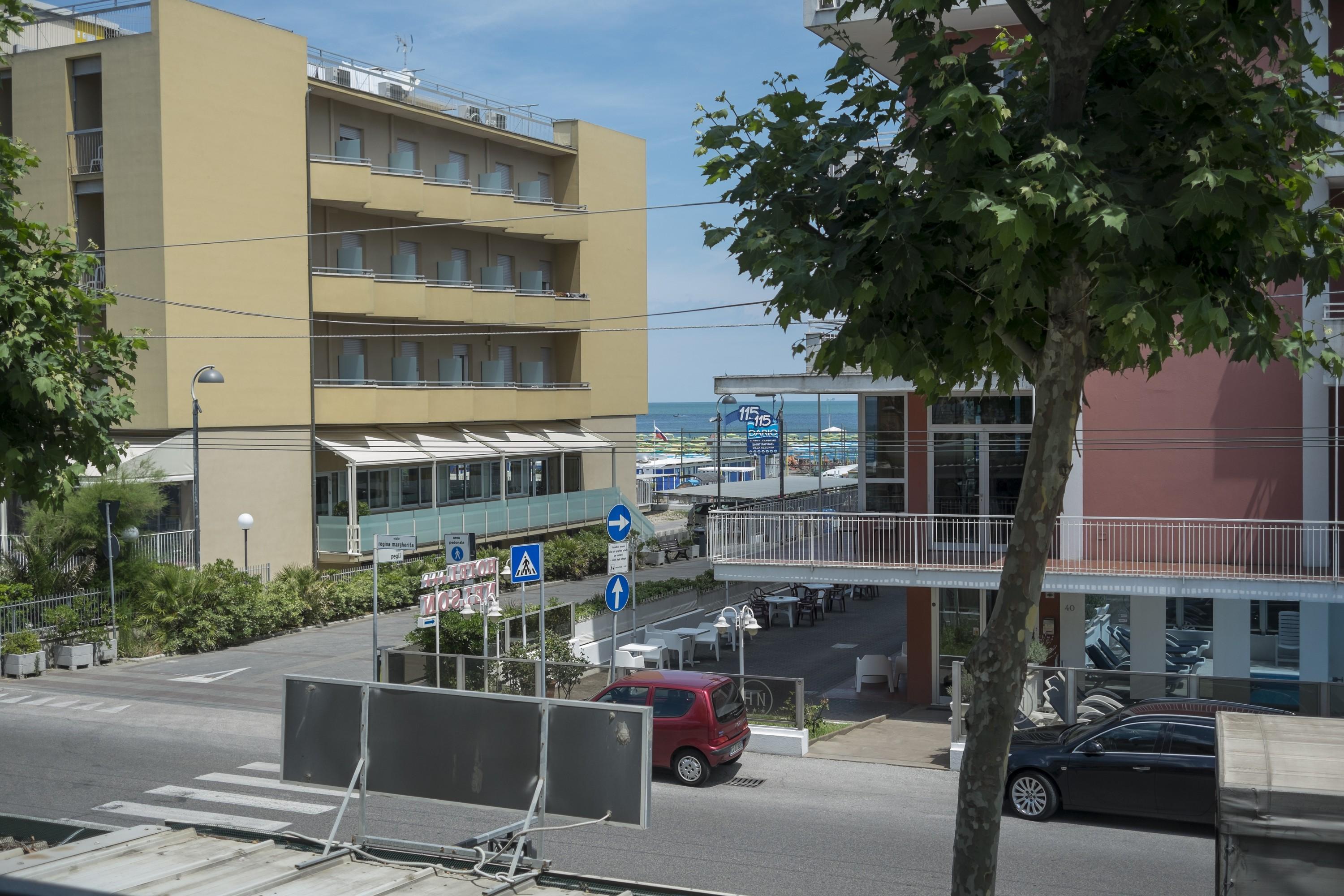 Hotel Sanremo Римини Екстериор снимка