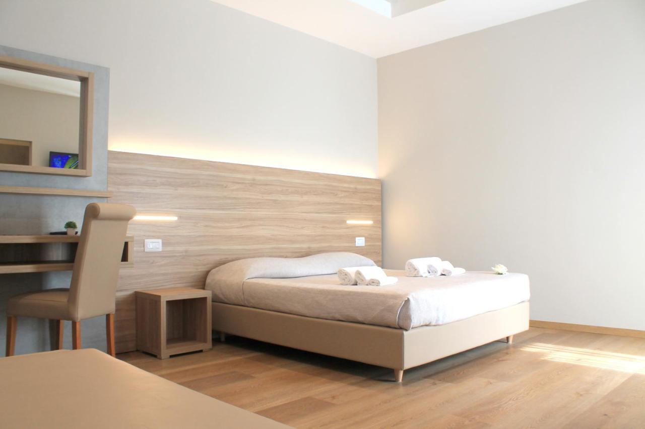 Hotel Sanremo Римини Екстериор снимка