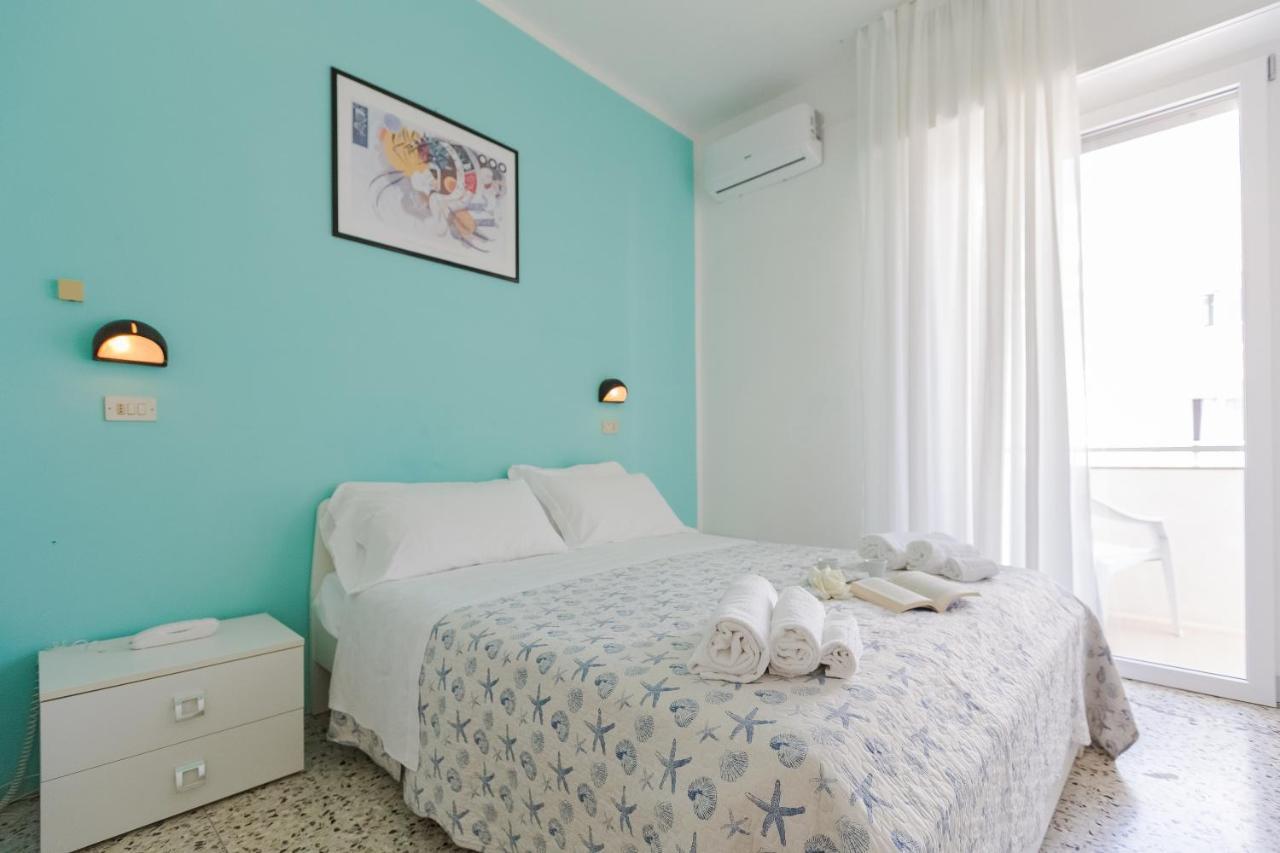 Hotel Sanremo Римини Екстериор снимка