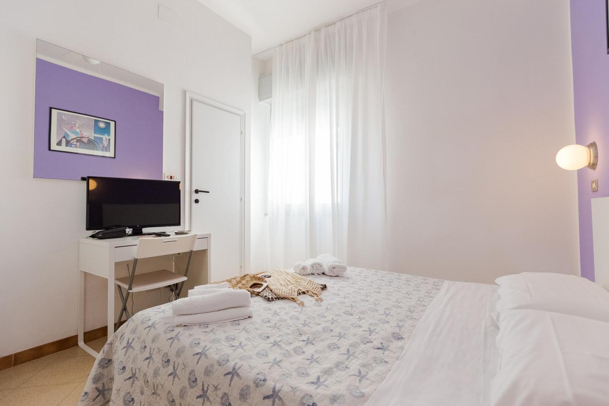 Hotel Sanremo Римини Екстериор снимка