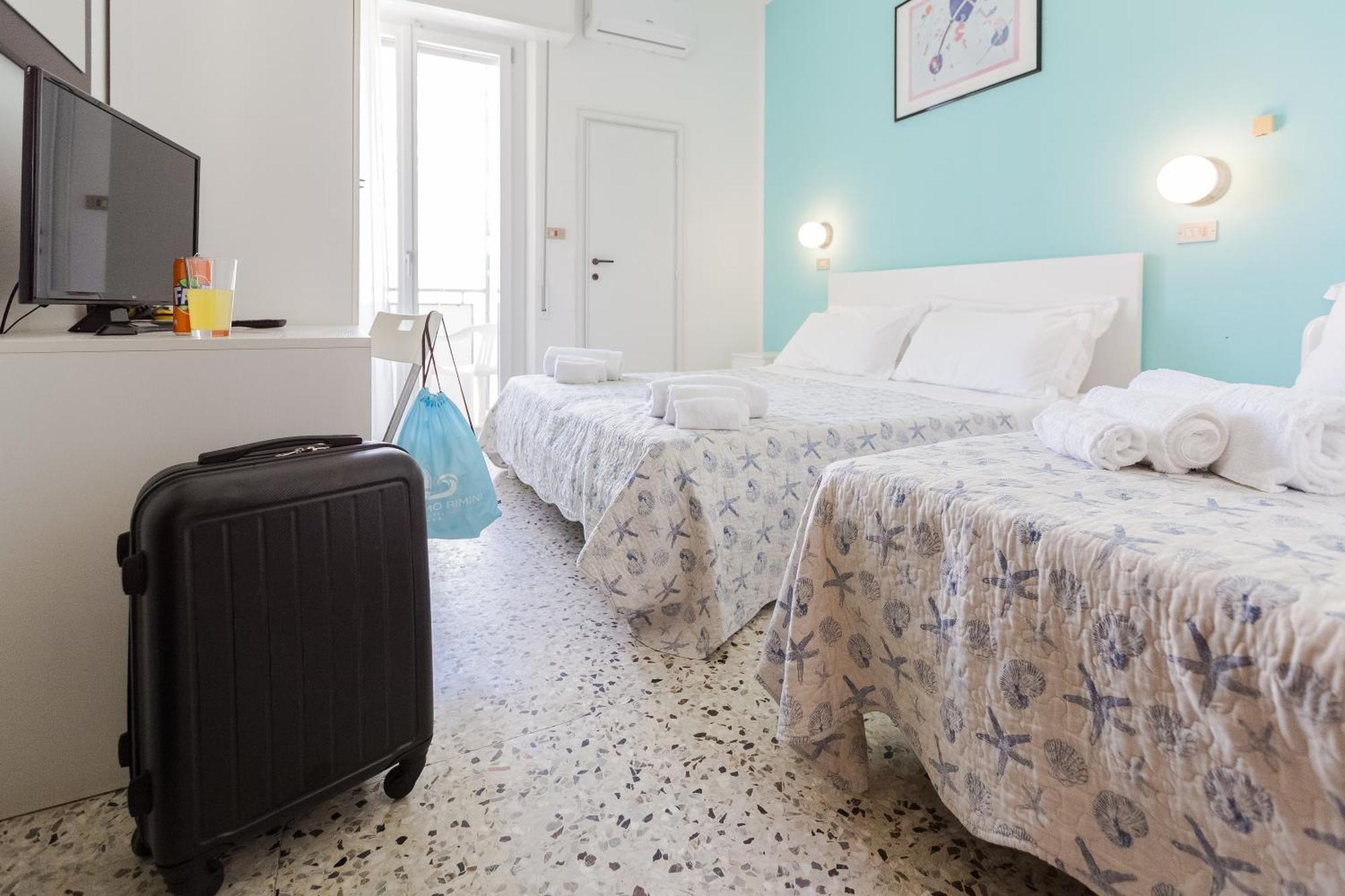 Hotel Sanremo Римини Стая снимка