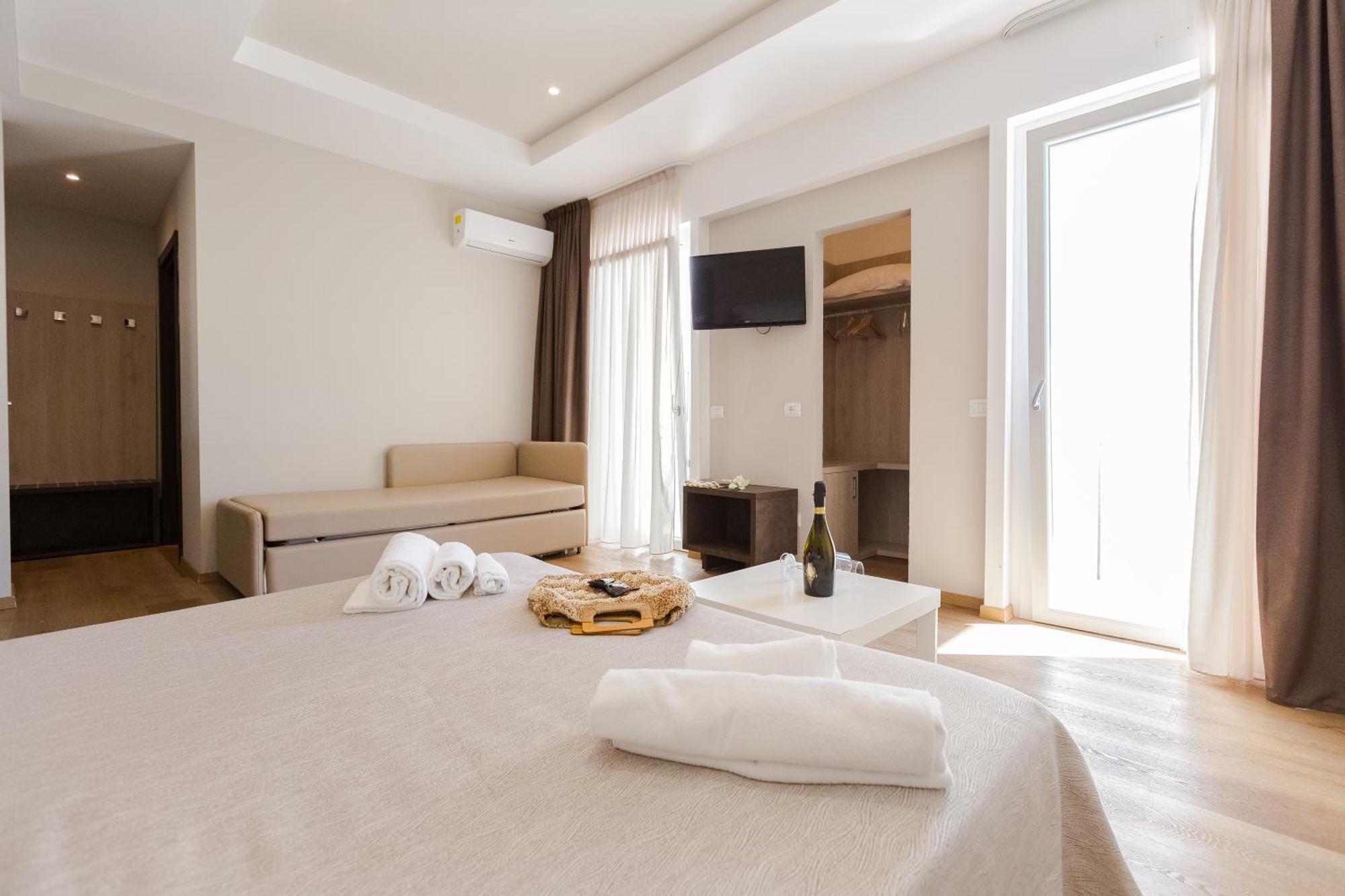 Hotel Sanremo Римини Екстериор снимка